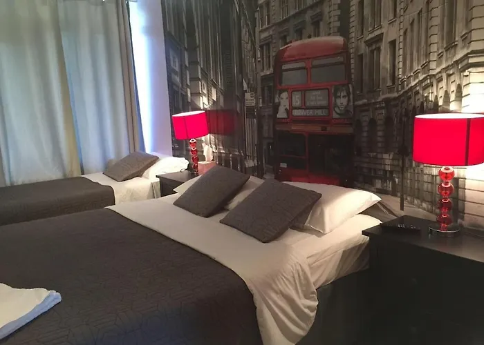 Lovely 1-Bed House In London