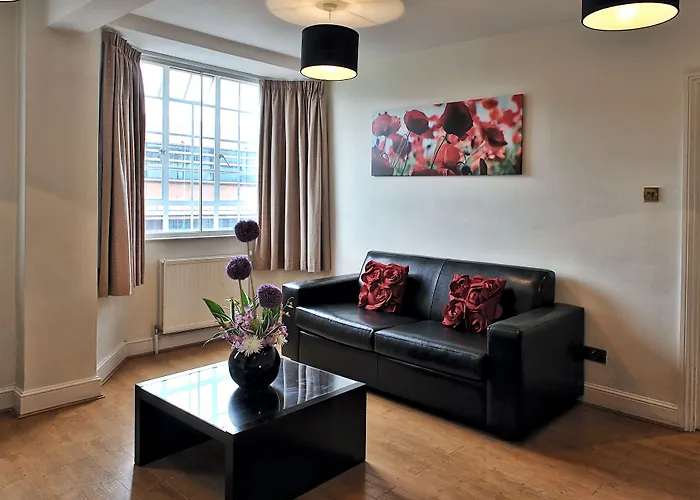Apartment: Chelsea Cloisters Serviced Apartments