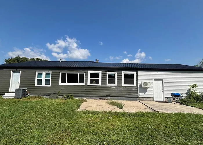 Spacious Renovated Ranch Retreat - Tackett Creek